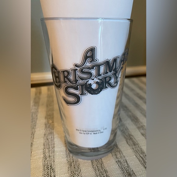 A Christmas Story - Set Of 4 Glasses - Tuner Entertainment - Picture 10 of 14